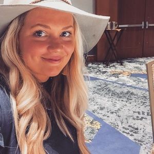 Meet your Posher, Tiffani